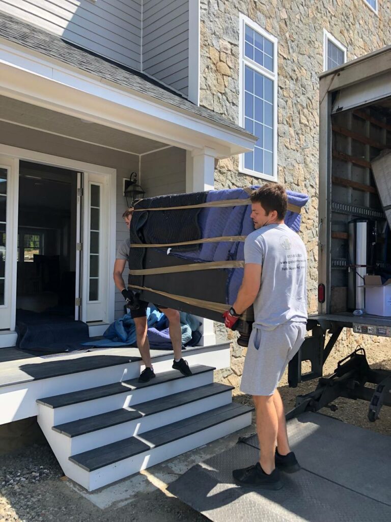 Menomonee Falls Wisconsin moving company